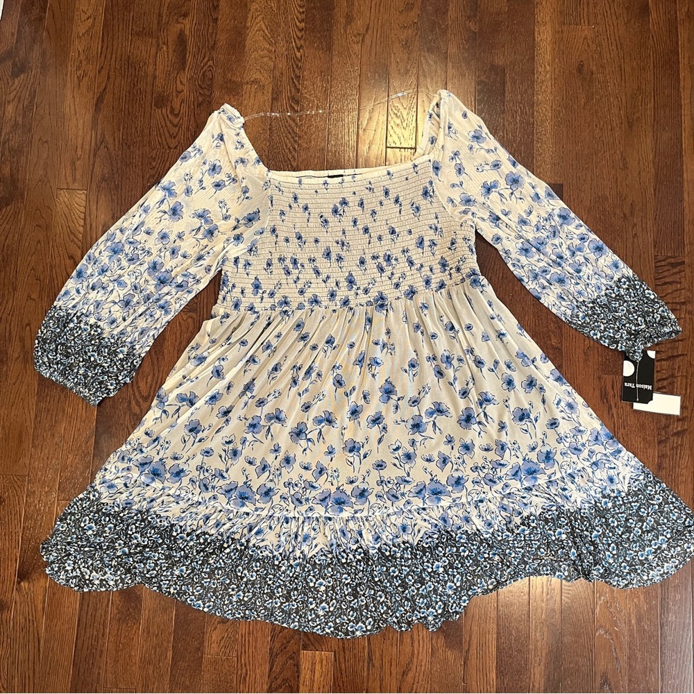 Maison Tara Cream and Blue Floral Midi Dress - Picture 3 of 16